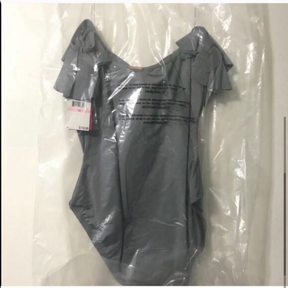 VINCE CAMUTO Ruffle Bandeau One Piece Convertible Swimsuit - Picture 4 of 4